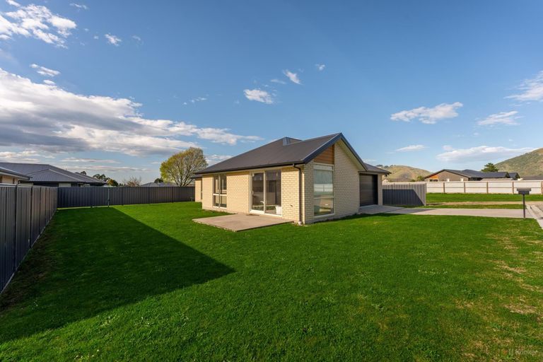 Photo of property in 3 Strawberry Lane, Waimate, 7924