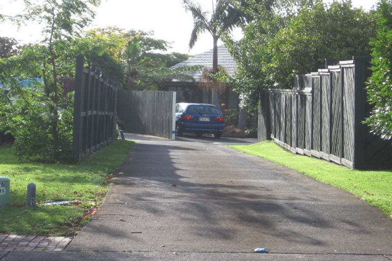 Photo of property in 23 Raddock Place, Farm Cove, Auckland, 2012
