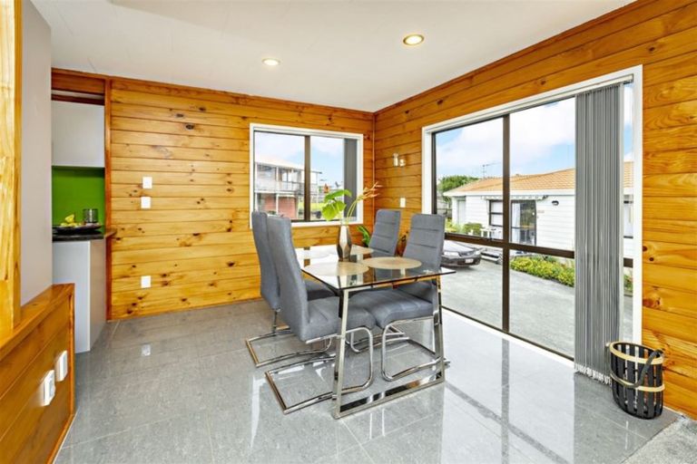 Photo of property in 1/195 Finlayson Avenue, Clendon Park, Auckland, 2103