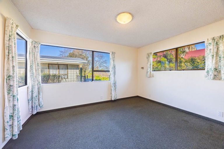 Photo of property in 13b Church Street, Waipawa, 4210