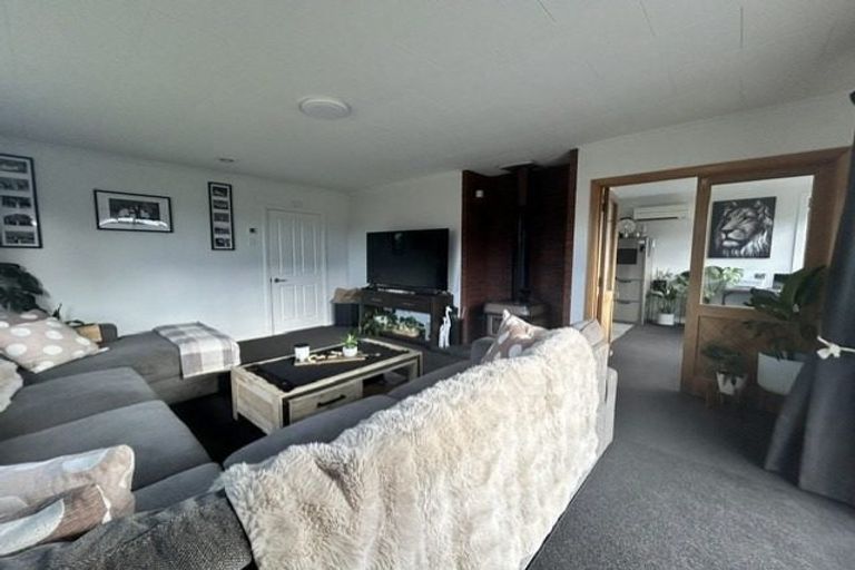 Photo of property in 15 Skerries Street, Outram, 9019