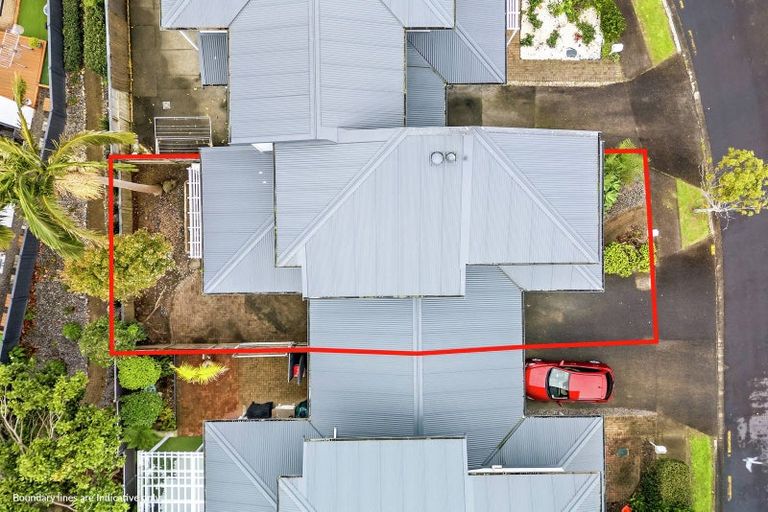 Photo of property in 118/2 Armoy Drive, East Tamaki, Auckland, 2016