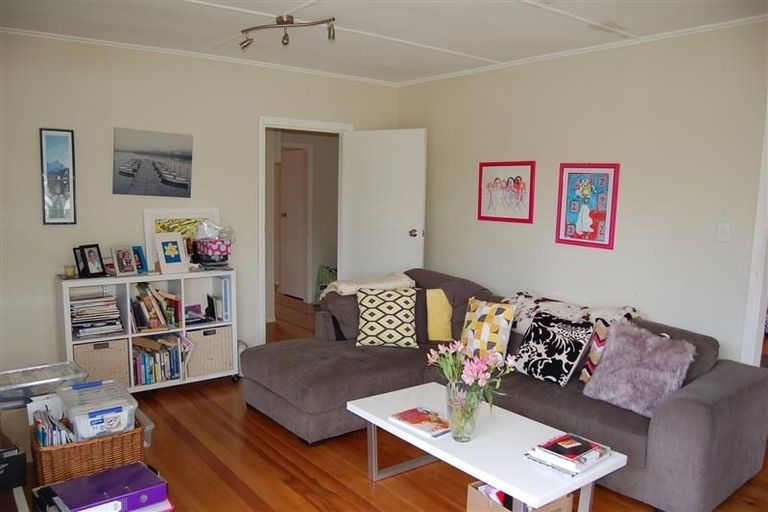 Photo of property in 37 Fraser Crescent, Elderslea, Upper Hutt, 5018