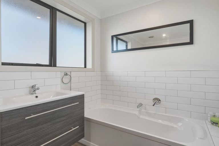 Photo of property in 274 Clyde Street, Balclutha, 9230