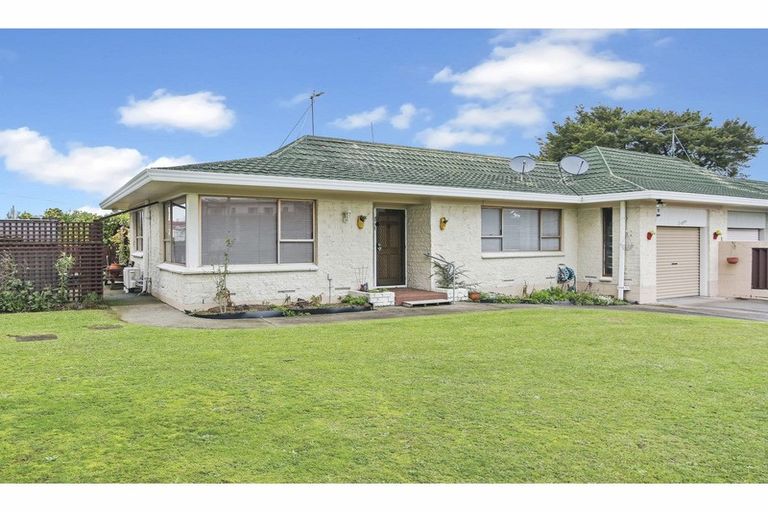 Photo of property in 21 Brynbela Court, Papakura, 2110