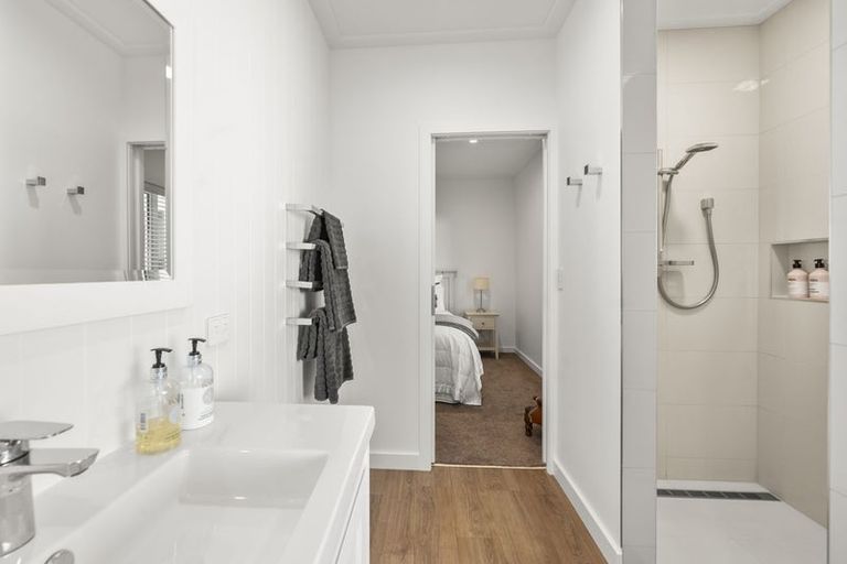 Photo of property in 2/21 Highland Drive, Acacia Bay, Taupo, 3385