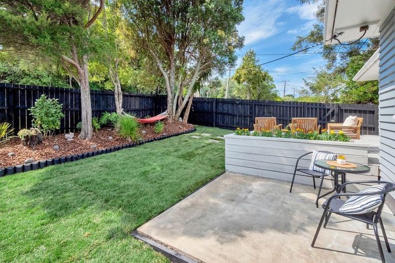 Photo of property in 1/46 Roberts Road, Glenfield, Auckland, 0629