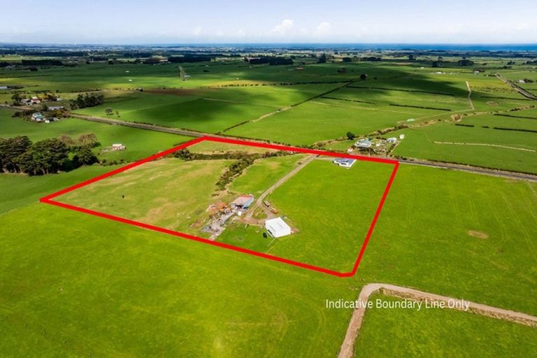 Photo of property in 2288 Eltham Road, Awatuna, Hawera, 4679
