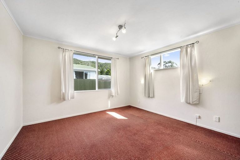 Photo of property in 18 Stockdale Street, Wainuiomata, Lower Hutt, 5014