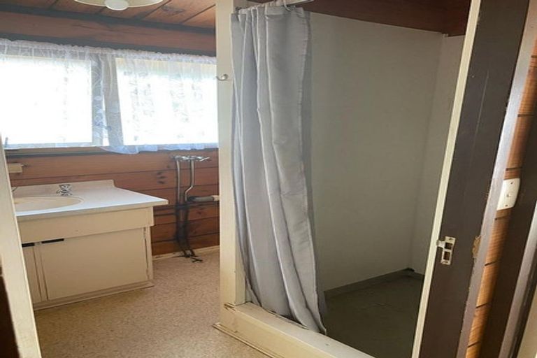 Photo of property in 3/89 Pinehaven Road, Pinehaven, Upper Hutt, 5019