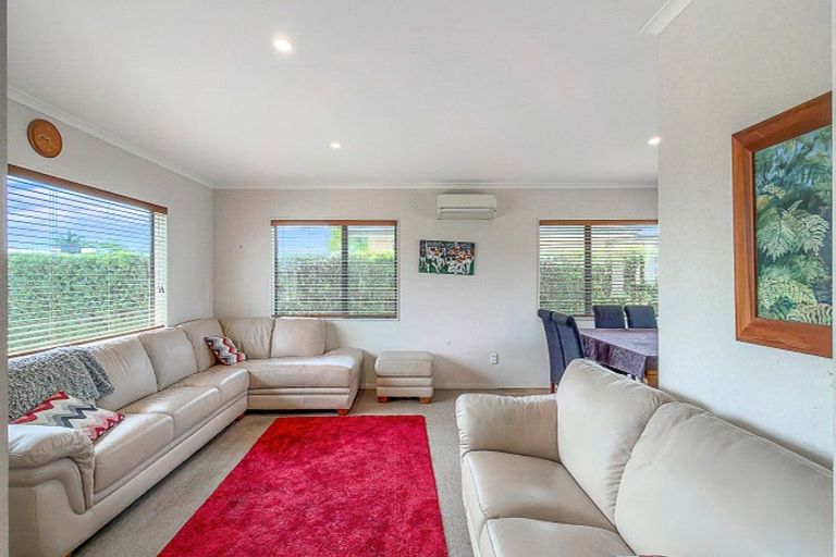 Photo of property in 15 Benner Drive, Ngatea, 3503