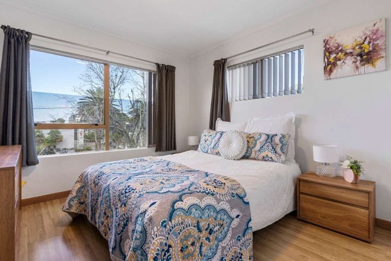 Photo of property in 5/762 Beach Road, Browns Bay, Auckland, 0630