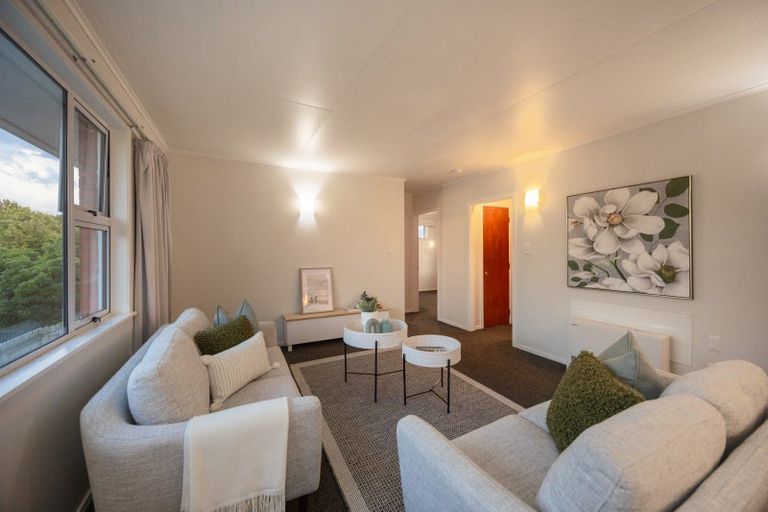 Photo of property in 2a Ruamahanga Crescent, Terrace End, Palmerston North, 4410