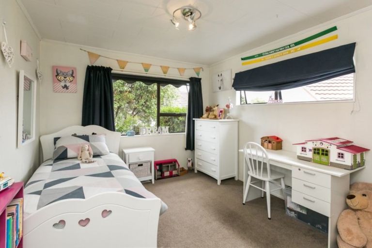 Photo of property in 11 Breadalbane Road, Havelock North, 4130