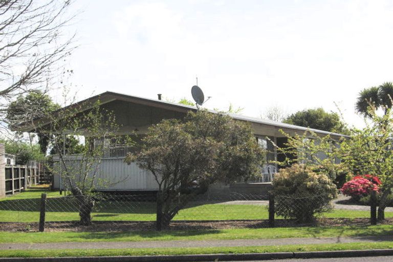 Photo of property in 16 Mcintyre Avenue, Fenton Park, Rotorua, 3010