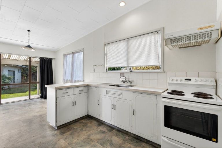 Photo of property in 10 Elliott Street, Taradale, Napier, 4112