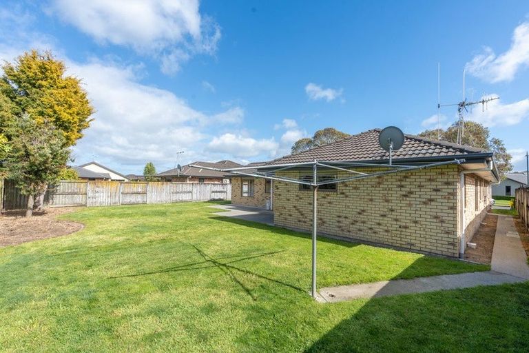Photo of property in 12 Wakefield Place, Rototuna North, Hamilton, 3210