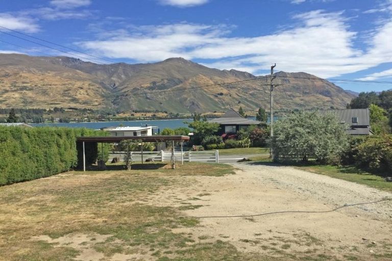 Photo of property in 27 Beacon Point Road, Wanaka, 9305