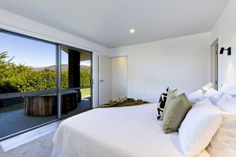 Photo of property in 6 Oxfordshire Avenue, Lower Shotover, Queenstown, 9304