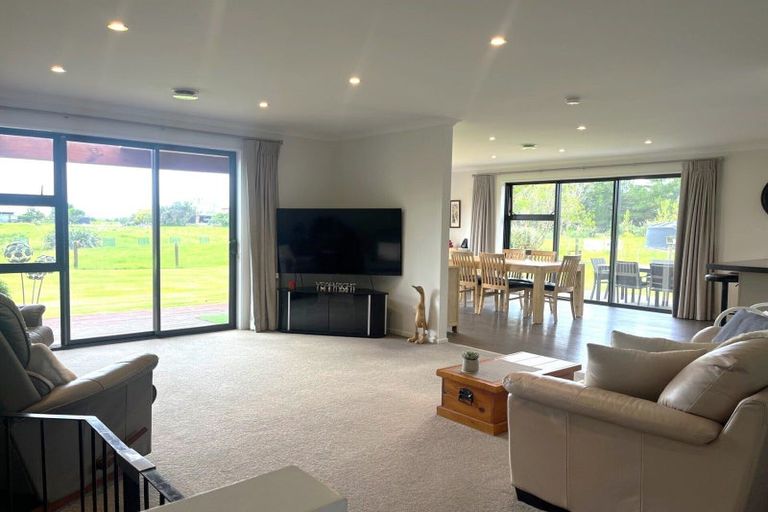 Photo of property in 114 Golf Links Road, Ruatapu, Hokitika, 7883