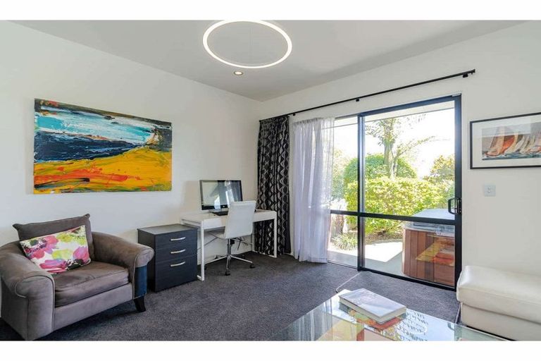 Photo of property in 10 Cochrane Drive, Kerikeri, 0230