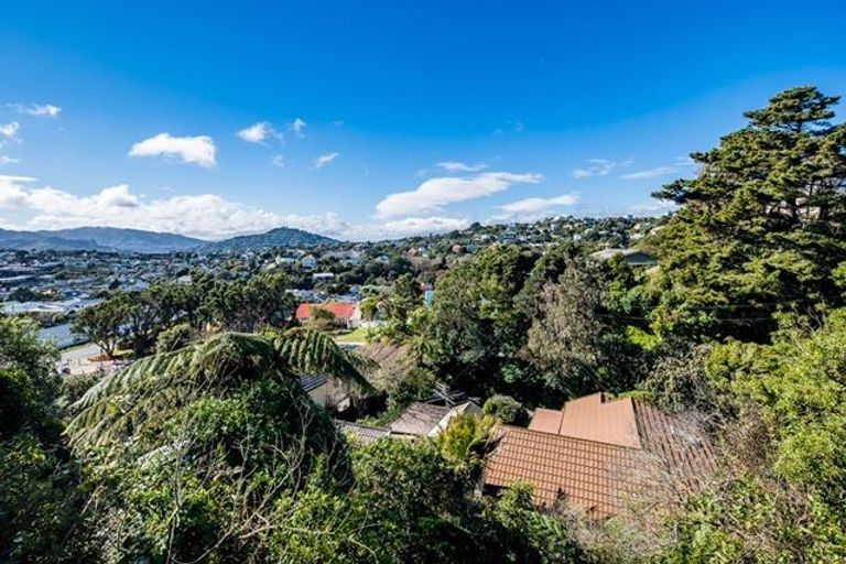 Photo of property in 33 Verviers Street, Karori, Wellington, 6012