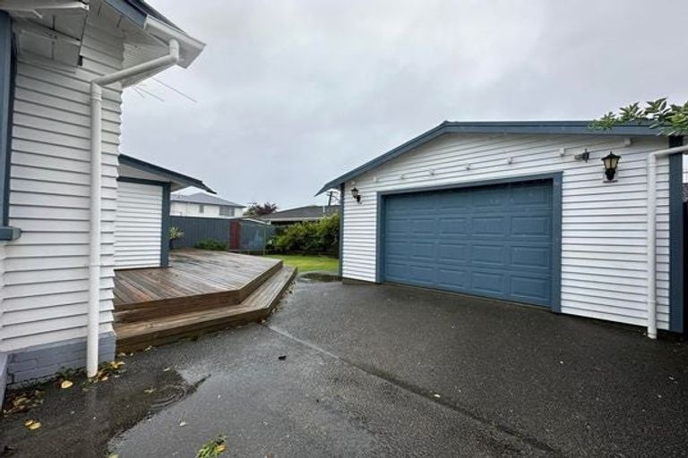 Photo of property in 31 Hardy Street, Waterloo, Lower Hutt, 5011