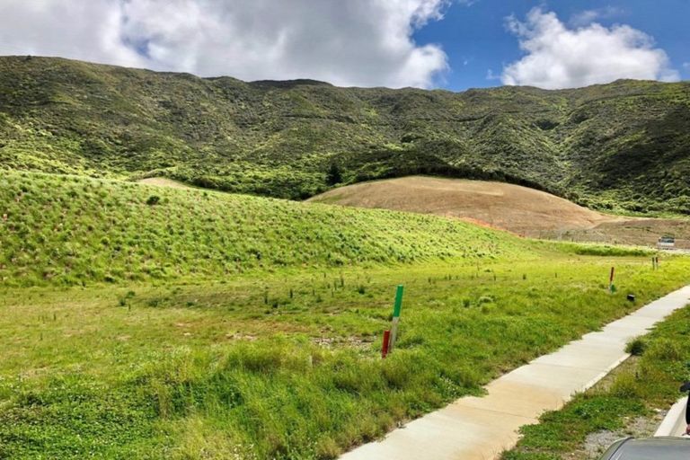 Photo of property in 107 Silverstream Road, Crofton Downs, Wellington, 6035