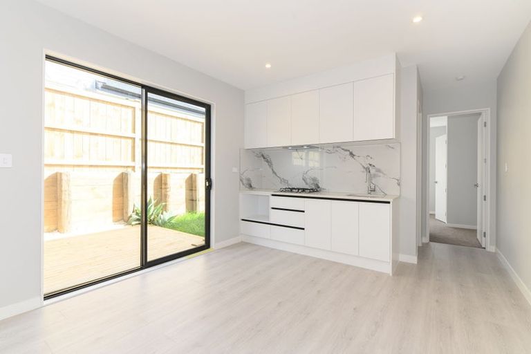 Photo of property in 5 Kate Duncan Drive, Swanson, Auckland, 0614