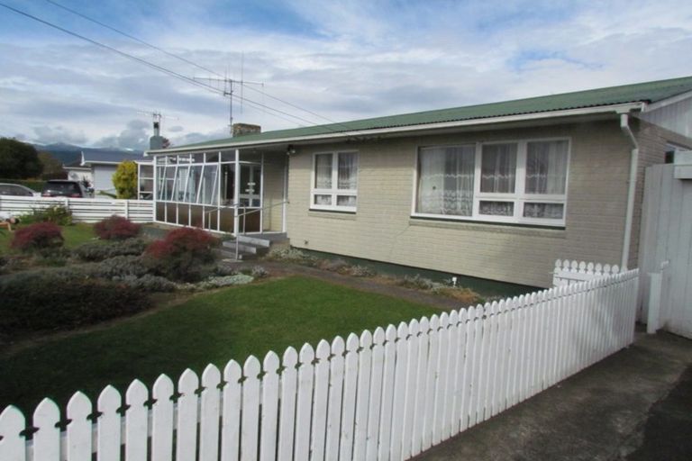 Photo of property in 13 Konini Street, Levin, 5510