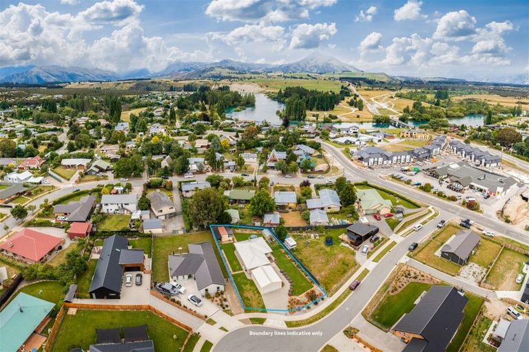 Photo of property in 3 Hebbard Court, Albert Town, Wanaka, 9305