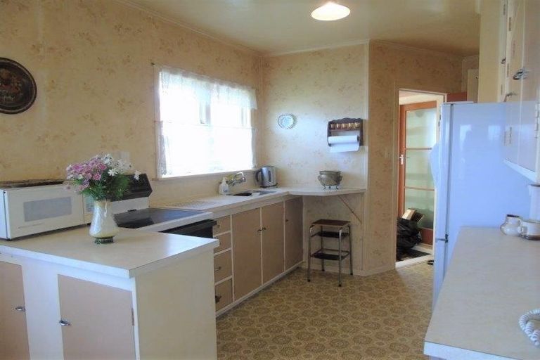 Photo of property in 31 Priscilla Crescent, Kingston, Wellington, 6021