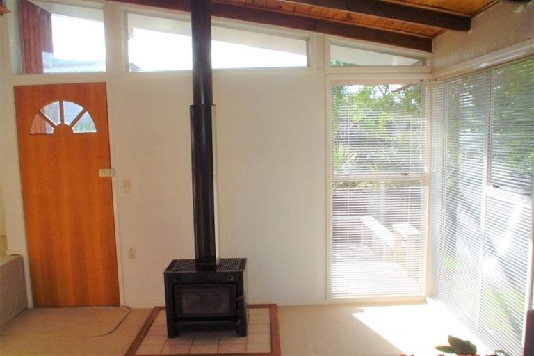 Photo of property in 151 Eskdale Road, Birkdale, Auckland, 0626