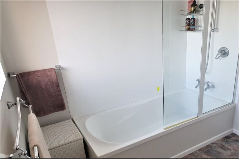 Photo of property in 3/17 Oak Street, Ebdentown, Upper Hutt, 5018