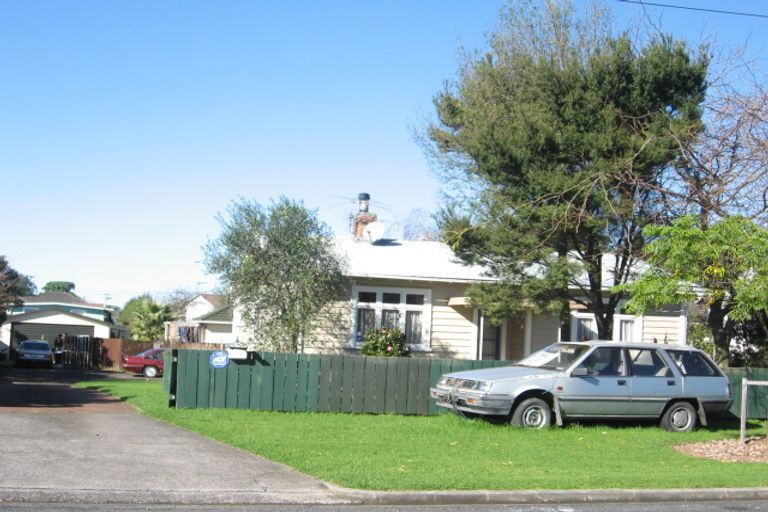 Photo of property in 1/11 Berkeley Road, Manurewa, Auckland, 2102