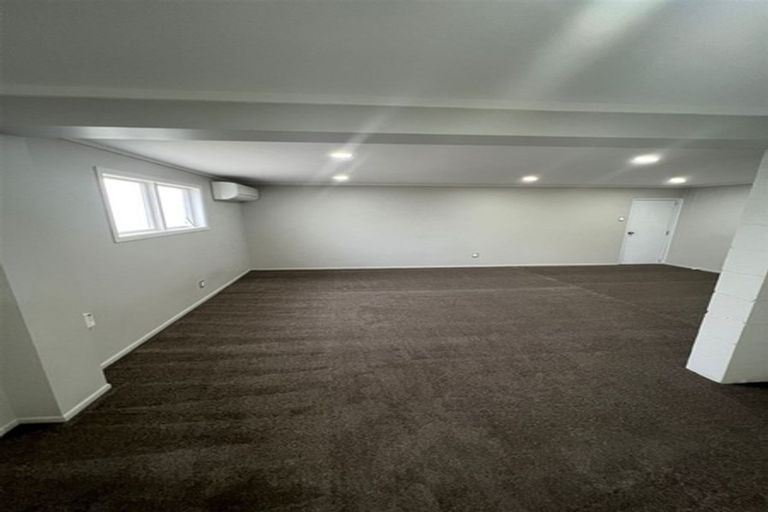 Photo of property in 25 Miles Avenue, Papatoetoe, Auckland, 2025