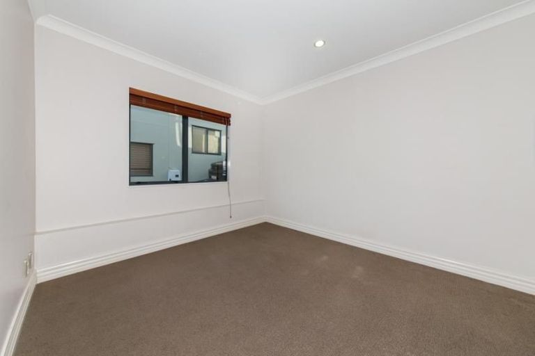 Photo of property in 13 St Johns Road, Saint Johns, Auckland, 1072