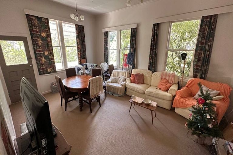 Photo of property in 47 Aurora Terrace, Kelburn, Wellington, 6012