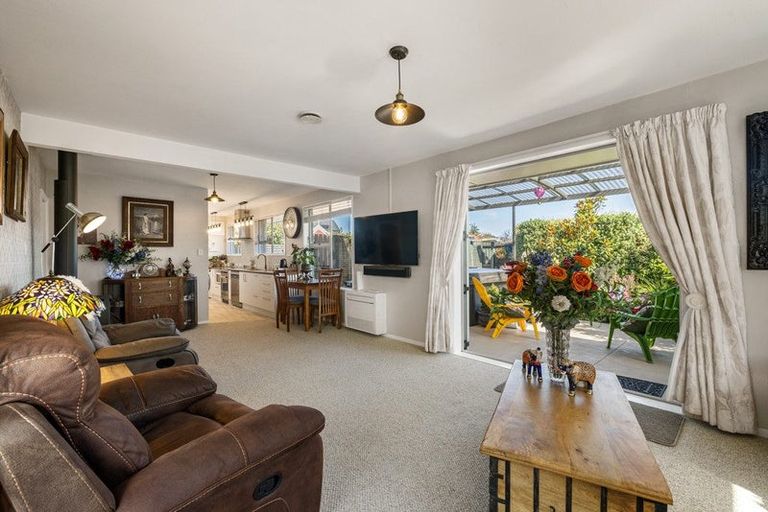 Photo of property in 2/14 Apollo Place, Papanui, Christchurch, 8052