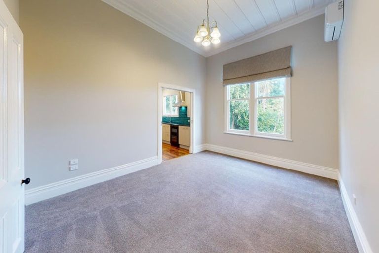 Photo of property in 45 Mount View Road, Bastia Hill, Whanganui, 4500