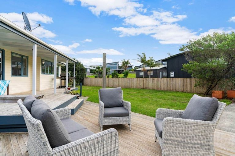 Photo of property in 20d Driftwood Place, Mangawhai Heads, Mangawhai, 0505