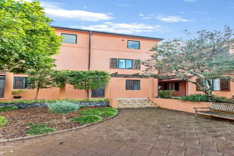 Photo of property in 15/10 Cleveland Road, Parnell, Auckland, 1052