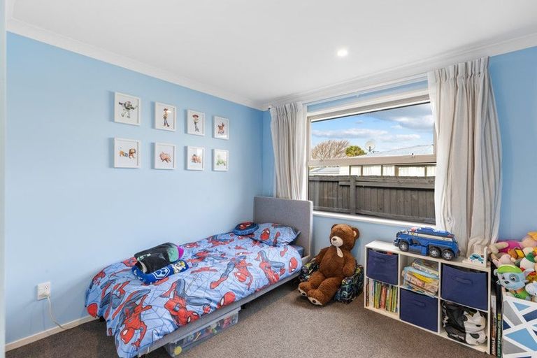 Photo of property in 18 Thurso Place, New Brighton, Christchurch, 8083