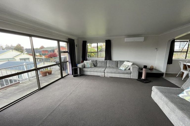 Photo of property in 34 Gilbass Avenue, Hamilton Lake, Hamilton, 3204