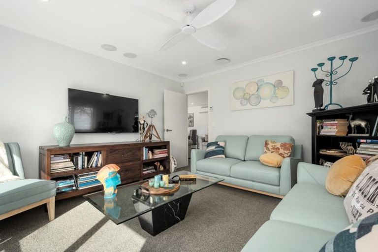 Photo of property in 3 Kamahi Crescent, Papamoa Beach, Papamoa, 3118