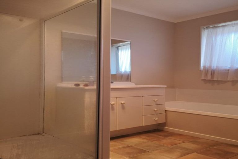 Photo of property in 25 Newfield Drive, Fairview Downs, Hamilton, 3214