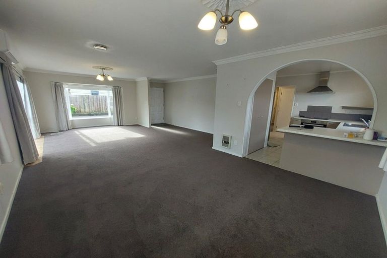 Photo of property in 19 Sandwich Road, St Andrews, Hamilton, 3200
