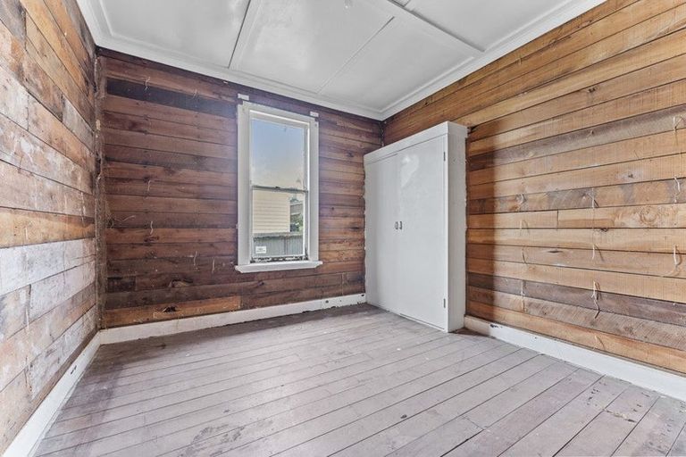 Photo of property in 10 Matai Street, Castlecliff, Whanganui, 4501