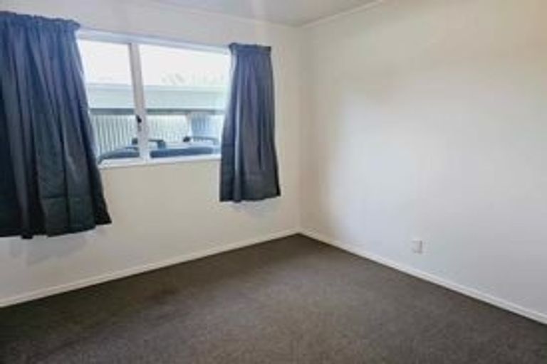 Photo of property in 90a Karaka Street, Castlecliff, Whanganui, 4501
