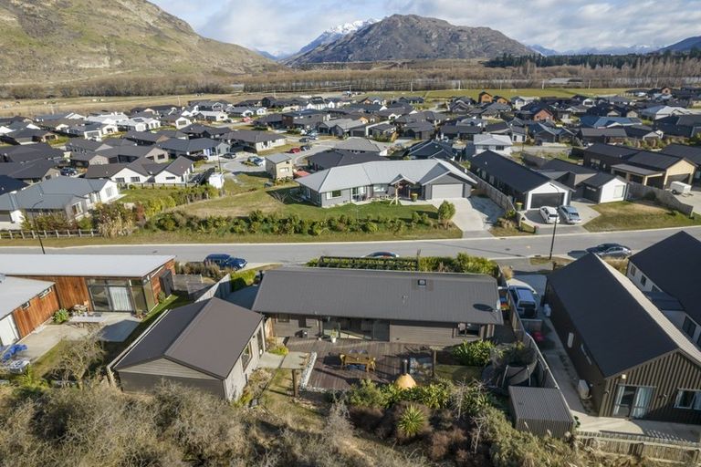 Photo of property in 13 Ashenhurst Way, Lower Shotover, Queenstown, 9304